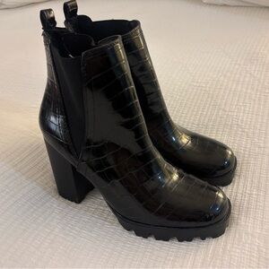 Forever 21 Glossy Black Heeled Boots Size 8 Brand New